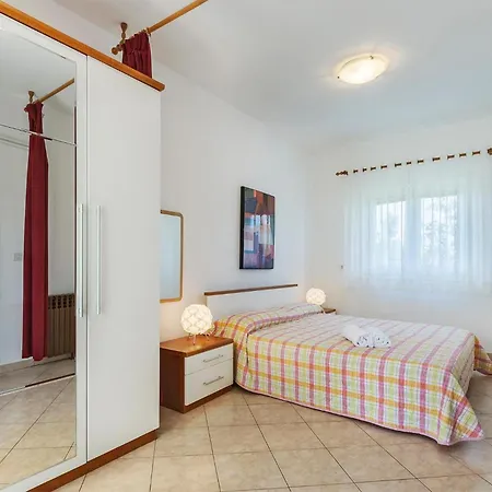 شقة 1 Bedroom Cozy In *