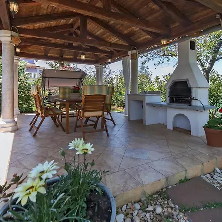 1 Bedroom Cozy In Valtura